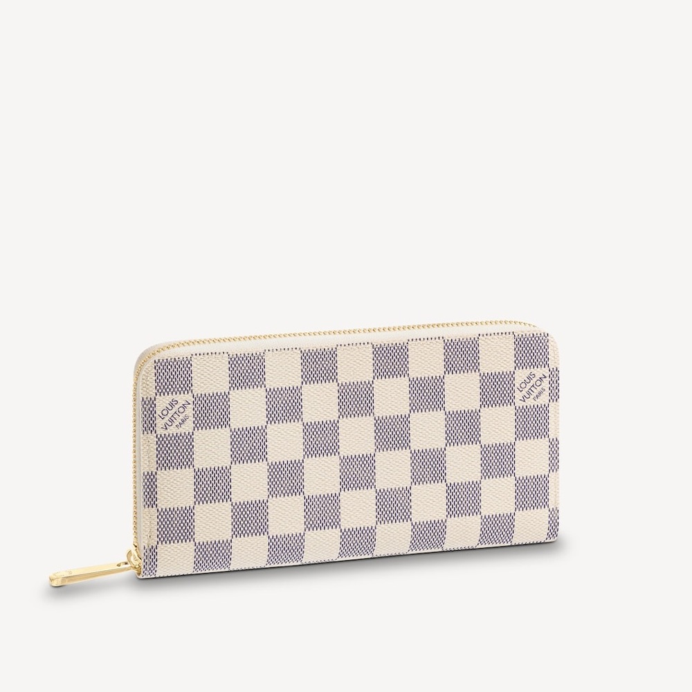 AUTHENTIC Louis Vuitton “Zippy” wallet NWOT